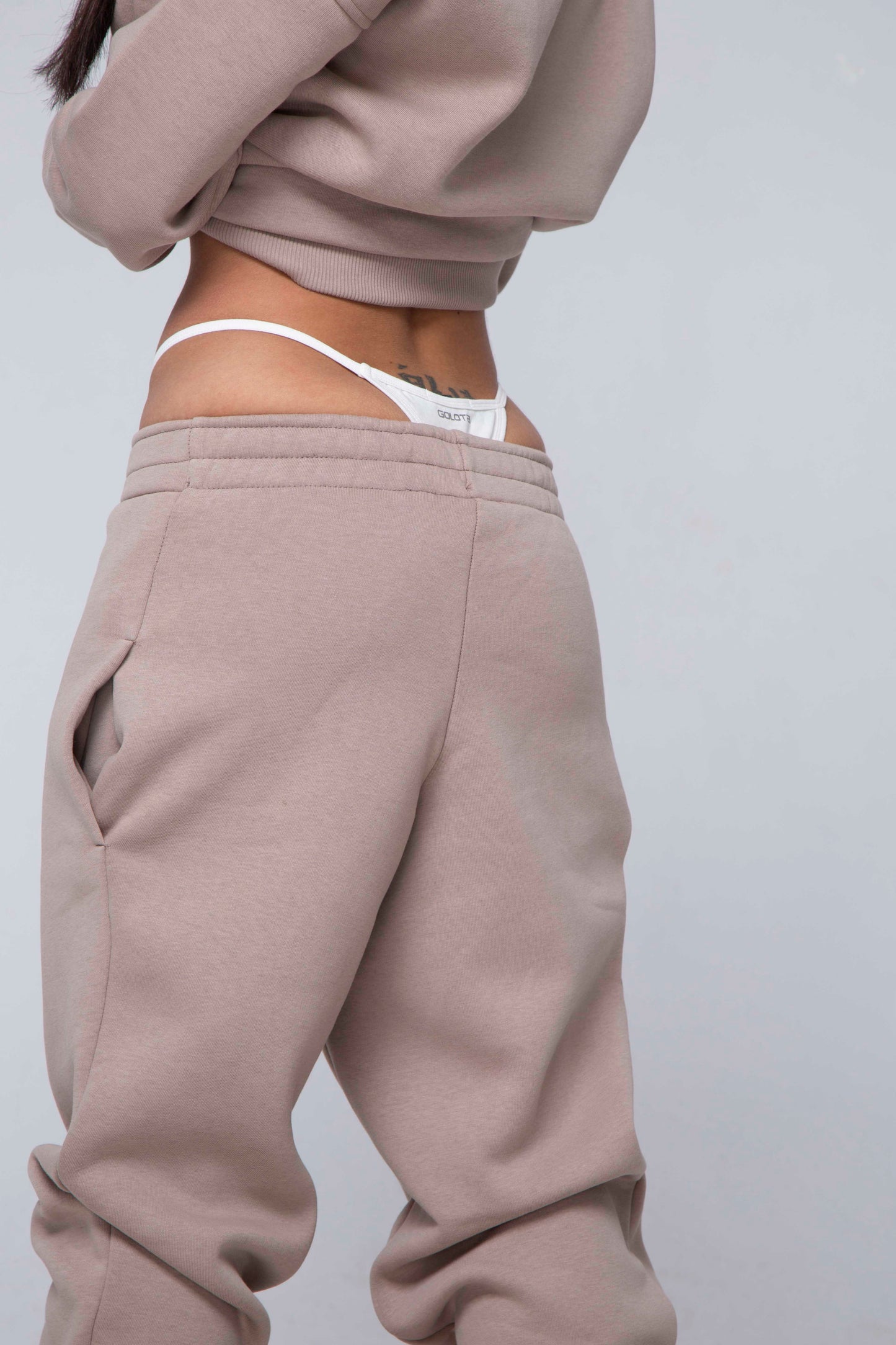 Унисекс плътно долнище - Mocha Mousse