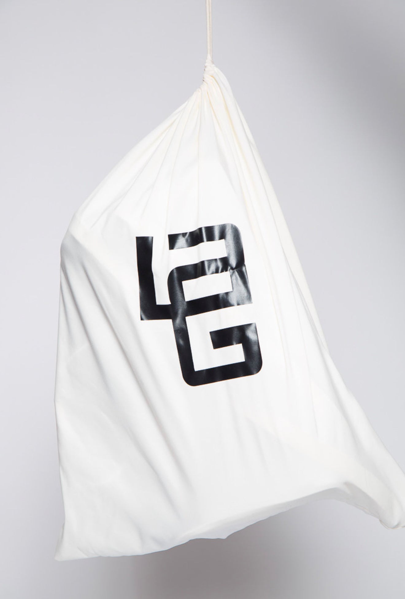 Ръчно изработена чанта G - Berlin